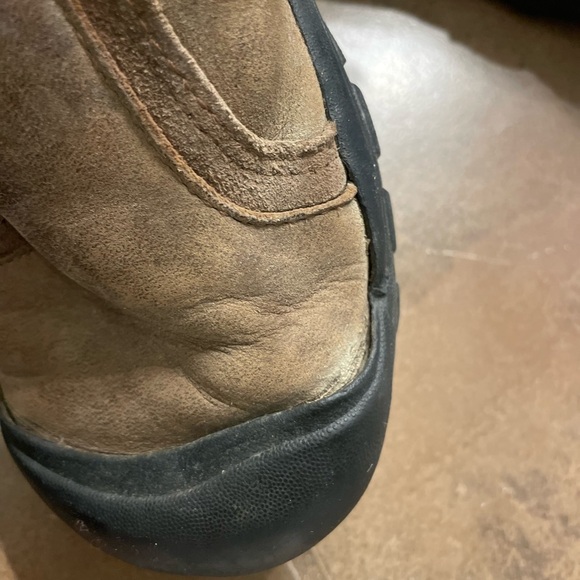 Keen Boy’s Brixen Waterproof Slip on Mules - Picture 5 of 9